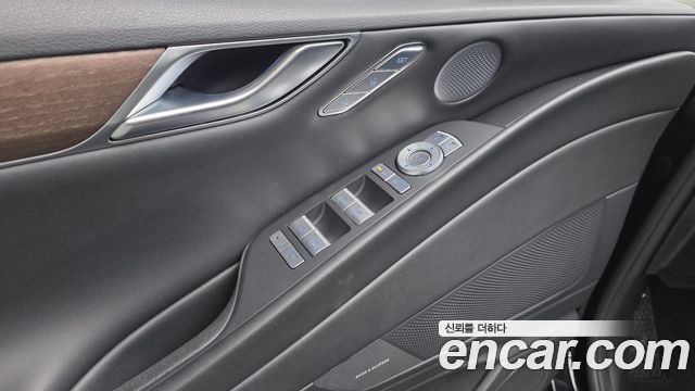 Genesis G80 (RG3) Gasoline 3.5 Turbo AWD 2025 — фото 37