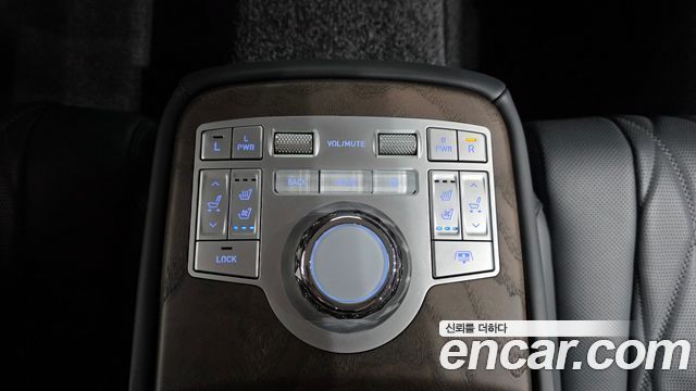 Genesis G80 (RG3) Gasoline 3.5 Turbo AWD 2025 — фото 38