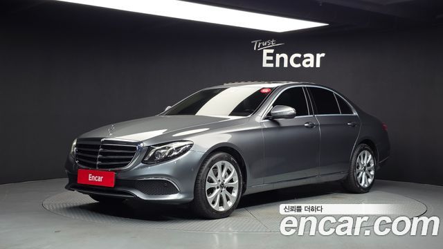 Mercedes-Benz E-Class (W213) E220d Exclusive 2018 — фото 1