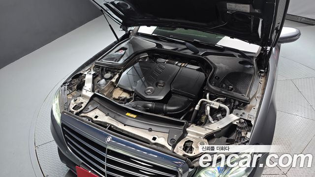 Mercedes-Benz E-Class (W213) E220d Exclusive 2018 — фото 6