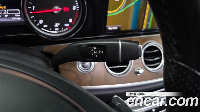 Mercedes-Benz E-Class (W213) E220d Exclusive 2018 — фото 9