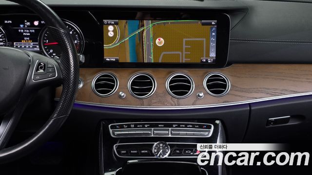 Mercedes-Benz E-Class (W213) E220d Exclusive 2018 — фото 14