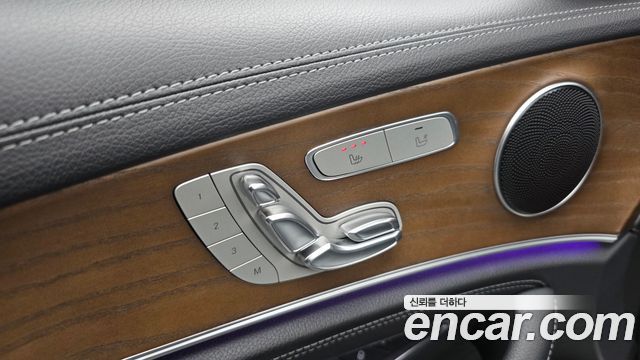 Mercedes-Benz E-Class (W213) E220d Exclusive 2018 — фото 36