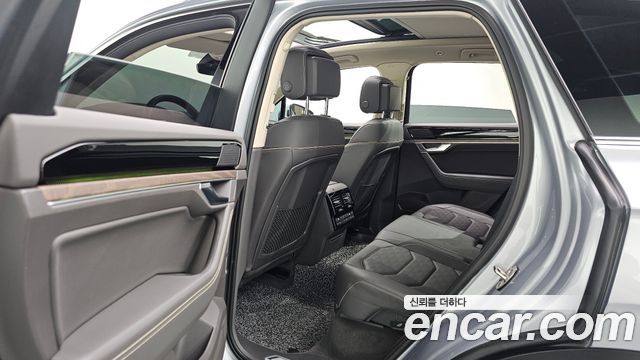 Volkswagen Touareg (III) 3.0 TDI Prestige 2021 — фото 12