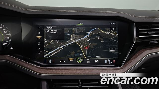 Volkswagen Touareg (III) 3.0 TDI Prestige 2021 — фото 14
