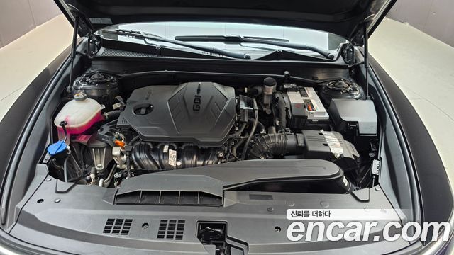 Hyundai Grandeur (GN7) 2,5 Gasoline 2WD Premium 2023 — фото 6