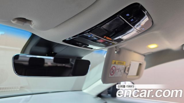 Hyundai Grandeur (GN7) 2,5 Gasoline 2WD Premium 2023 — фото 19