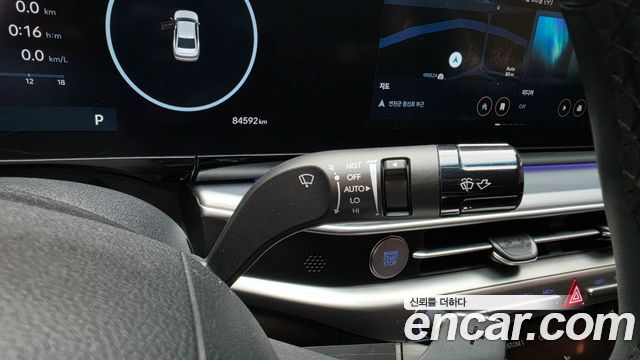 Hyundai Grandeur (GN7) 2,5 Gasoline 2WD Premium 2023 — фото 27