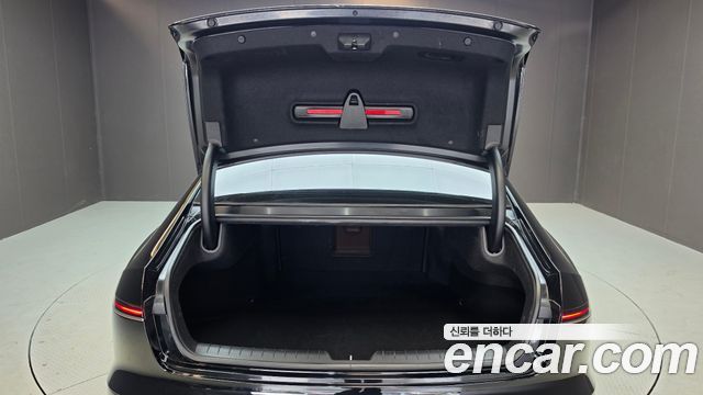 Hyundai Grandeur (GN7) 2,5 Gasoline 2WD Premium 2023 — фото 33