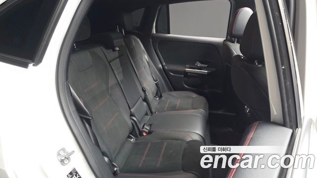 Mercedes-Benz GLA-Class (H247) GLA250 4MATIC 2025 — фото 11