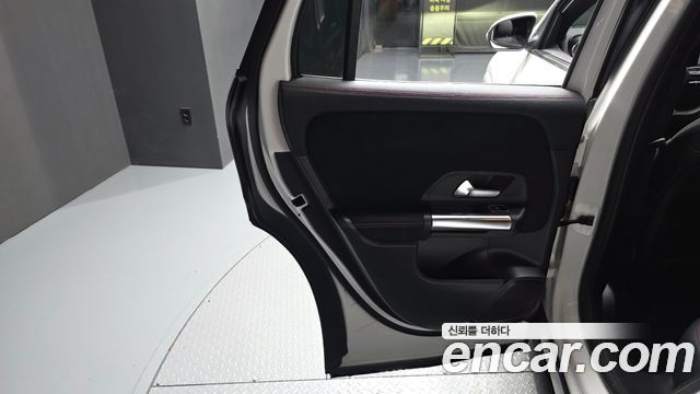 Mercedes-Benz GLA-Class (H247) GLA250 4MATIC 2025 — фото 25
