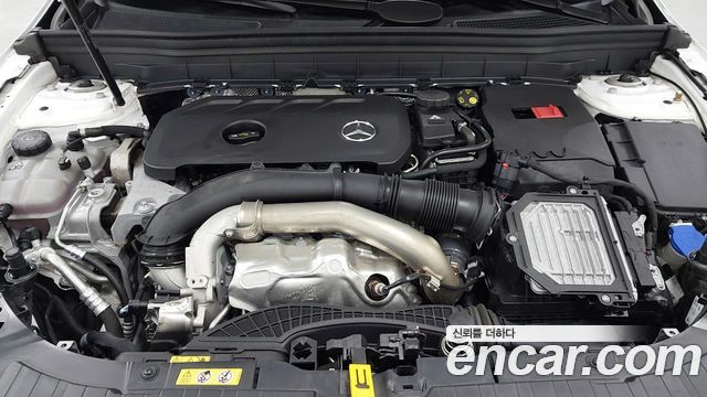 Mercedes-Benz GLB-Class (X247) GLB250 4MATIC 2024 — фото 6