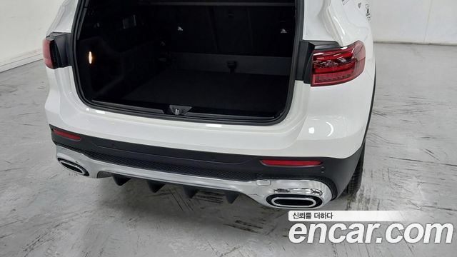 Mercedes-Benz GLB-Class (X247) GLB250 4MATIC 2024 — фото 15