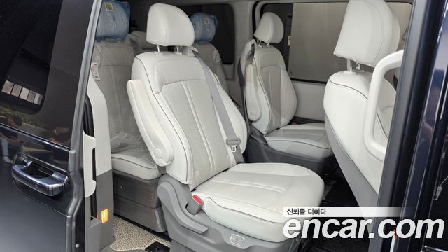 Hyundai Staria 4WD Lounge 9-Seater Inspiration 2025 — фото 11