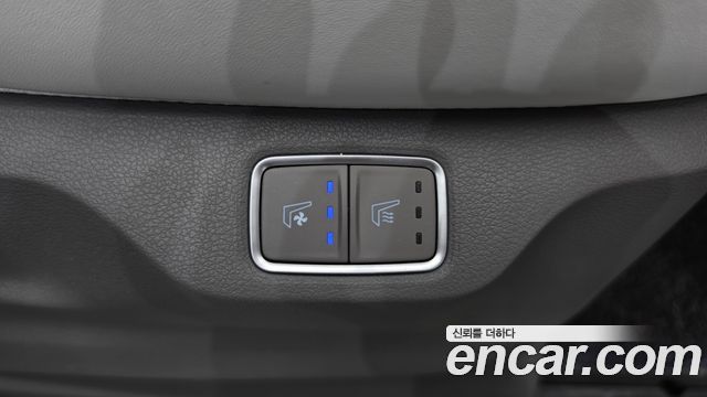 Hyundai Staria 4WD Lounge 9-Seater Inspiration 2025 — фото 18