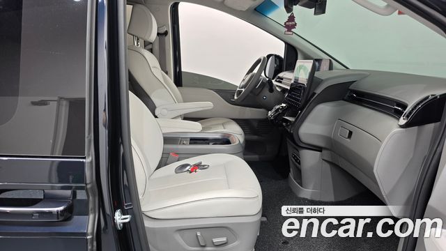 Hyundai Staria 4WD Lounge 9-Seater Inspiration 2025 — фото 26