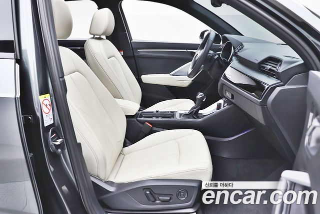 Audi Q3 (F3) 40 TFSI Quattro Premium 2026 — фото 17