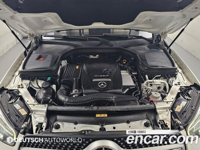 Mercedes-Benz GLC-Class (X253) GLC300e 4MATIC Coupe 2020 — фото 6