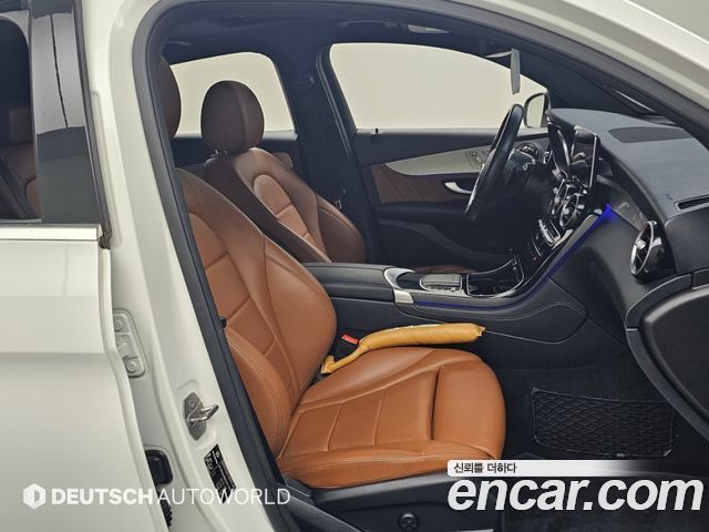 Mercedes-Benz GLC-Class (X253) GLC300e 4MATIC Coupe 2020 — фото 10