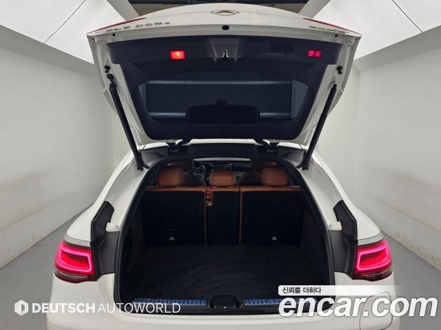 Mercedes-Benz GLC-Class (X253) GLC300e 4MATIC Coupe 2020 — фото 23