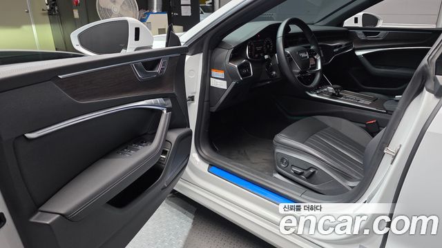 Audi A7 (4K) 45 TDI Quattro Premium 2022 — фото 10
