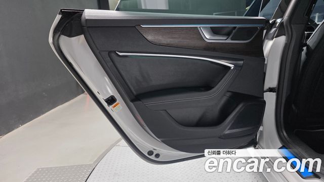Audi A7 (4K) 45 TDI Quattro Premium 2022 — фото 25