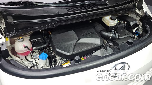 Hyundai Staria Cargo 5-Seater Smart 2022 — фото 6