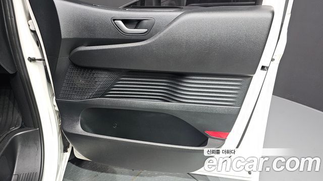 Hyundai Staria Cargo 5-Seater Smart 2022 — фото 24