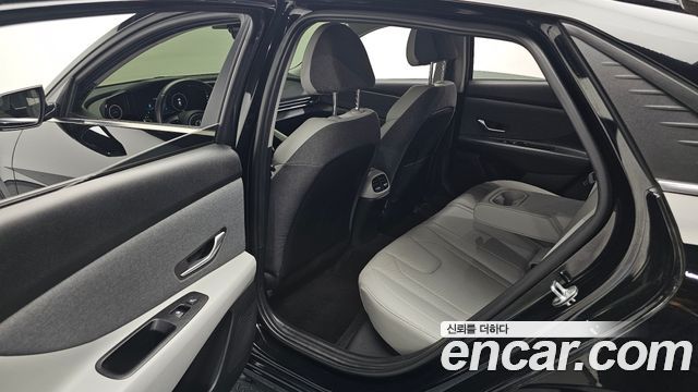 Hyundai Avante (CN7) 1.6 Inspiration 2023 — фото 12