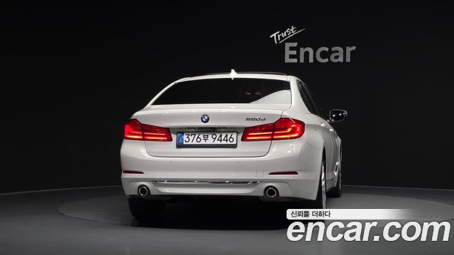 BMW 5 Series (G30) 520d Luxury Plus 2020 — фото 4