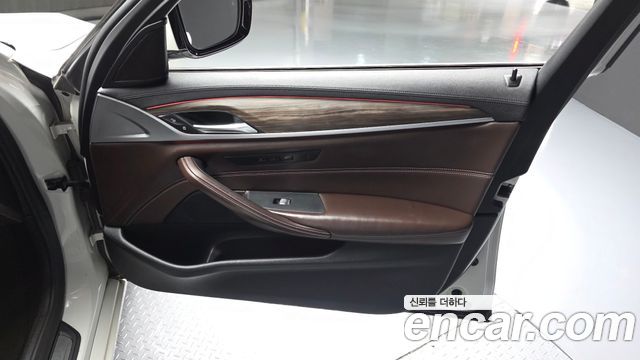 BMW 5 Series (G30) 520d Luxury Plus 2020 — фото 24