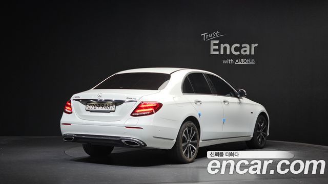 Mercedes-Benz E-Class (W213) E300e 4MATIC Exclusive 2020 — фото 2