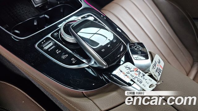 Mercedes-Benz E-Class (W213) E300e 4MATIC Exclusive 2020 — фото 15