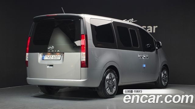 Hyundai Staria L3.5 Tourer 11-Seater Modern 2024 — фото 2