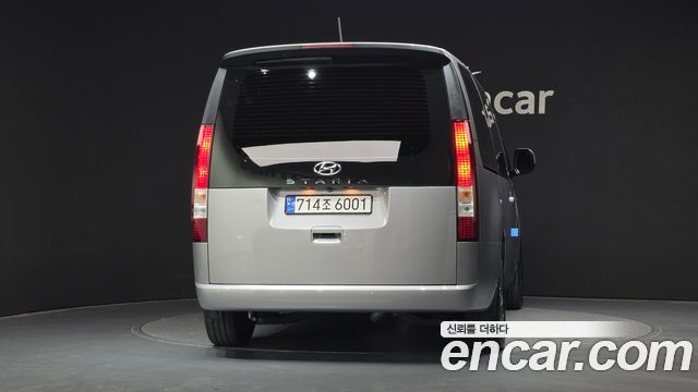 Hyundai Staria L3.5 Tourer 11-Seater Modern 2024 — фото 4