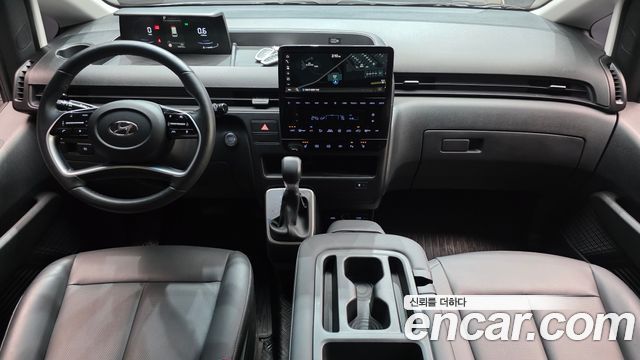 Hyundai Staria L3.5 Tourer 11-Seater Modern 2024 — фото 7