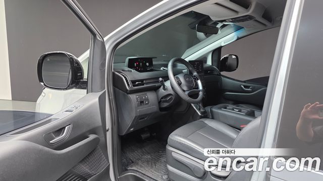 Hyundai Staria L3.5 Tourer 11-Seater Modern 2024 — фото 10