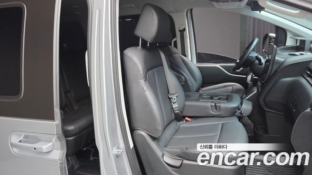 Hyundai Staria L3.5 Tourer 11-Seater Modern 2024 — фото 26