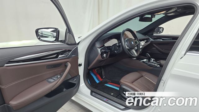 BMW 5 Series (G30) 530i M Sport Package 2022 — фото 10