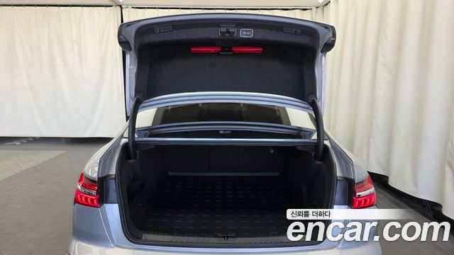 Audi A6 (C8) 45 TFSI Premium 2023 — фото 20