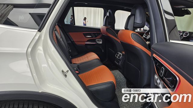 Mercedes-Benz GLC-Class (X254) GLC300 4MATIC AMG Line 2026 — фото 11