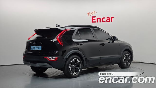 Kia Niro EV Air 2023 — фото 2