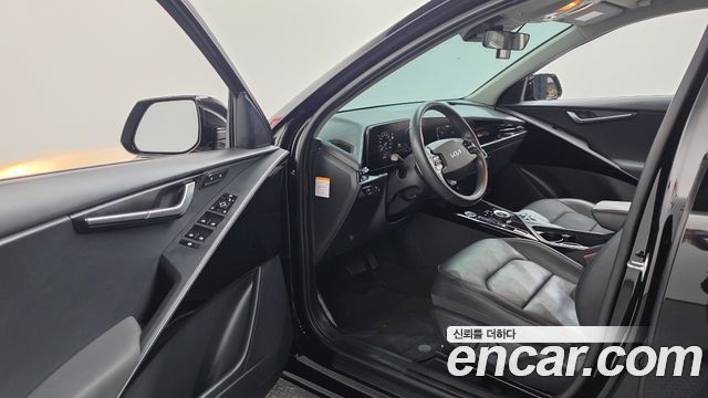 Kia Niro EV Air 2023 — фото 10