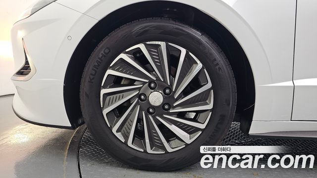 Hyundai Sonata Hybrid (DN8) Premium Plus 2022 — фото 5