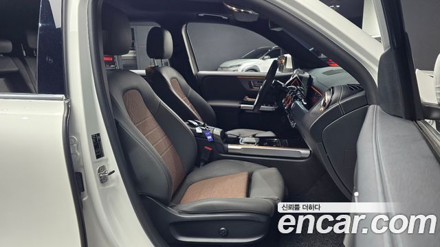 Mercedes-Benz EQB (X243) EQB300 4MATIC 2023 — фото 10