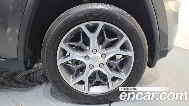 Jeep Grand Cherokee 3.6 Limited WK2 2019 — фото 21