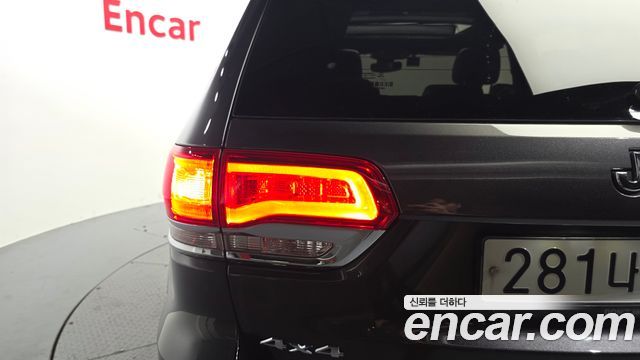 Jeep Grand Cherokee 3.6 Limited WK2 2019 — фото 23