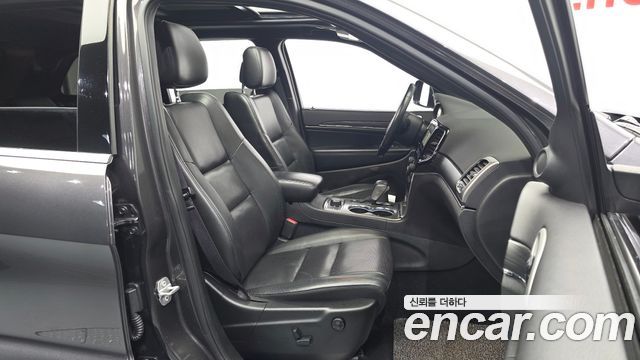 Jeep Grand Cherokee 3.6 Limited WK2 2019 — фото 26