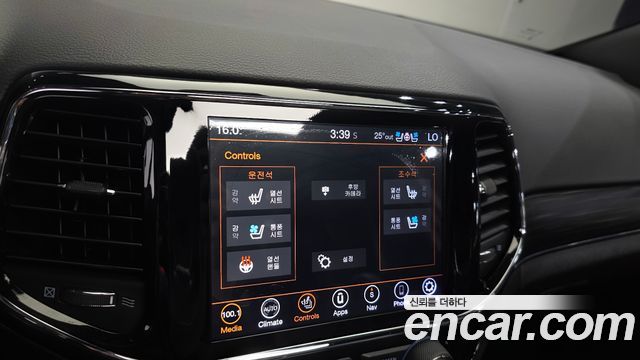 Jeep Grand Cherokee 3.6 Limited WK2 2019 — фото 27