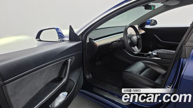 Tesla Model 3 Long Range AWD 2020 — фото 10